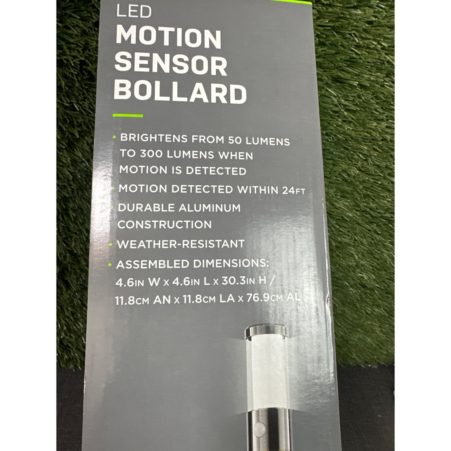 Led motion sensor bollard